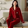 Pijama Setleri Kadınlar Uzun Kollu Dönüş Yaka Kış Sıcak Koru Sıcak Artı Kadife Ev Salonu Giyim Günlük Şık Kadın Pijamaları Tatlı Yeni L220803