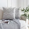 クッション/装飾的な枕ノルディックスタイル刺繍クッションカバーグレーの幾何学的キャンバススクエア装飾枕ホーム装飾ソファー