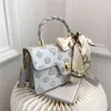 イブニングバッグの花の花の編組編みの編組ハンドルスカーフハンドバッグレディースかわいい小さな財布と220727