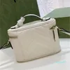 Diseñador Bolso de cuero acolchado blanco Estuche cosmético Bolso de lujo para mujer Bolso de cuero suave con accesorios retro dorados bolsos negros