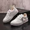 Spring Lac White Up Vulcanize Casual Board Shoes Lightweight Rond Round Bottom Business Business Mandis Fashion Climbi