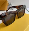 디자이너 고양이 눈 선글라스 스퀘어 반짝이는 흑인 여성 태양 안경 가파스 드 솔 UV 보호 안경 상자