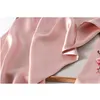 Berretti Sciarpa di seta Mulberry Suzhou Ricamo Doppio strato Ricamato a mano Scialle lungo Confezione regalo 002Berets