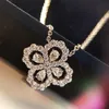 Fourleaf Clover Necklace Luxury Nisch full av diamanter Aquamarine Collarbone Cold Wind Necklace Womens Jewelry1079532