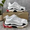 2023 Women Men triple s Dad Casual Shoes Crystal Bottom Paris Leisure Sneakers For Vintage Old Grandpa Trainer