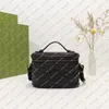 Ladies Fashion Casual Designe Luxury Cosmetic Bag Crossbody Shoulder Bag TOTE Handbag Messenger Bag Top Mirror Quality Cowhide 672253 Pouch Purse