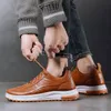 Lederen casual mannen schoenen comfortabele sneakers schoenen wandelen schoenen winterlaarzen lacup heren vulcanisatie 220813