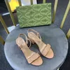 Mulheres de sandália de salto médio de couro de verão Novo design de moda de moda respirável Sapatos de moda selvagem Tamanho 34-42