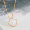 Classic Luxury Pendant Neckor for Women Elegant 4Four Leaf Clover Locket Halsband Högskvalitet Choker -kedjor Designer Jewelr6113038