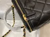Moda mini çantalar bayan omuz çantaları tasarımcı küçük çanta trend deri kapitone cılız vanity kılıfı ile zincir crossbody çantası wome217p