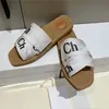 Beroemde Roze Designer Canvas Slippers Womens Sandalen Woody Mule Flat Sandels Slides Dames Chole Shoe Beach Coat Sandalias Luxe Vrouw Sandalies Maat US 9 9.5 10 41