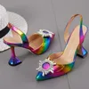 Top Qualität Womens Sandalen Design Kristall Diamant Sun-Blume Frauen Spitz Pumps Mode Regenbogen Multicolor Seltsame Tasse High Heels