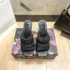 Женщины моды Женщины для обуви Squar Toe Toe Padded Keira Mule