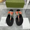 2022 couro tanga sandália mulheres homens designer chinelos moda fina flip flops sapatos verão praia casual slides preto branco tamanho