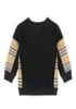 039S Giyim Çocuk Tshirts Boys Lattice Stripe Uzun Kollu Üstler Kızlar Sonbahar Kış Pamuk Sweatshirt Marka T3600165