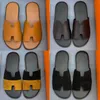 Oran Calfskin Noir Slippers Sandal Mens Resort Indoor Leisure Special Designer Slipper快適な耐摩耗性シープスキンの唯一の男性ファッションスタイル