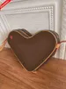 لعبة على Coeur Womens Designer Red Heart Shape Lage Base Coin Counter Cross Body Bock Handbag Pouch Cruise Mini Bags M57456237D