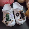 Vintage Bears Croc Charms Designer DIY Bling Metal Doll Buty Klucz Nakładka na wysięgniki Clogs Kids Kobiety Prezenty 220720