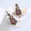 Kissme grossist insekt syntetisk sten odlade pärlfall örhängen för kvinnor halloween vintage mode smycken 220726