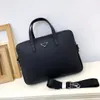 Mänskortsäcken handväskor portfölj axelväskor crossbody tygväska designer väska mens mode casual hög kapacitet handväska