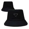 NEW NYLON BUCKET HAT UNISEX WEMEN MEN MENS HATS TRAINGLE LUXURYS 디자이너 CAPS BONNET BEANIE DESIGNER P CAP WOMENS SUNHAT BEACH2710333