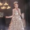 Klänningar 2023 Gold Crystal Flower Girls Dress Pageant Dresses Ball Gown Pärlad Blingbling Toddler Spädbarnskläder Little Kids Princess Birth