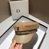 Beralar Askeri Şapkalar Kadın Moda Denizci Şapk Rhinestone Zincir Mektup B Donanma Kış Dış Mekan Pu Deri Düz Capberets Davi22