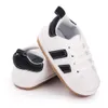 أحذية الأطفال حديثي الولادة فيرست مشاة الفتيات الأولاد أحذية رياضية للأزياء الصغار أحذية كلاسيكية
