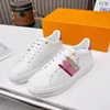 Butterfly-knot Shoes Women Spring Autumn Genuine Leather Platform Sneakers Mixed Colors Tennis Flats Designer Shoes Size 35-42 mkjk0002