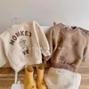 Moletons moletons de moletons infantis roupas de inverno de outono de lã coreana de lã redonda de colarinho de desenho animado impressão mole