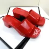 New Women Women Rubber Slipper High Slide Sandal Lady Lady Plataforma de frutas Slipper Summer Summer Candy Color