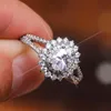 Fedi nuziali Huitan Crystal Sun Flower Design Donna Bellezza Anello di fidanzamento nuziale Brillante Cubic Zirconia Gioielli di lusso Bulk Rita22