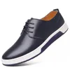 ارتداء أحذية الرجال الرسمية لجلد الأعمال الإيطالية أوكسفورد الفاخرة لبدلة الأحذية المدببة بأحذية أخمص القدمين بأحذية بالإضافة إلى الحجم