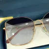 Sonnenbrille für Unisex, Sommer, 0917, Cat-Eye-Stil, Anti-Ultraviolett, Retro-Schild-Linsenplatte, Vollformat-Brille, zufällige Box