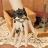 Braccialetti con ciondoli Elegante moda abito vittoriano Costume gotico nero rosa pizzo Lolita braccialetto da donna 8 LXHCharm