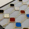 Klasyczny czterokrotnie Clover Clover Bracelets 18k Gold Mother of Pearl Abalone Designer Bransoletka Kobiet Party Wedding Gift Biżuter
