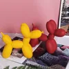 Dog Rzeźba balonowa sztuka statua mini kolekcjonerska figura dekoracja domowej żywica figurka akcesoria do pokoju 220614