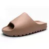 Zapatillas para niño niña zapatos de casa verano hombres mujeres chanclas casa suave playa Unisex almohada toboganes niño adultos niños 220427