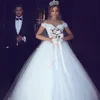 2023 Off Plouds a Line свадебные платья Tule Bridal Howns Удивительные белые кружевные цветы ручной работы жемчужины