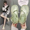 Sandalen vrouwen zomer wijd fit strand platform mode flats schoenen 2022 nieuwe niet -slip buckle zwarte sandalias de mujer 220427