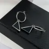 Top Symbole Coldings Women Designer Hoop kolczyki czarny trójkąt stadnina prosta Huggie Dangler Women Wysoka biżuteria 2241419XS {kategoria}