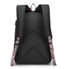 Luksusowy projektant torby mody kreskówki plecaki gigantyczne atak na Titan plecak USB ładowalne szkolne szkolne tkaniny szkolne szkolne strój szkolny duży pojemność szkolna
