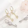 Boucles d'oreilles à clous simples pour femmes, couleur or, personnalité, bijoux à la mode pour filles, cadeaux d'anniversaire, nouvelle collection