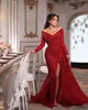 2022 Tallas grandes Árabe Aso Ebi Sirena roja Vestidos de fiesta brillantes Escote en V profundo Noche sexy Fiesta formal Segunda recepción Cumpleaños Vestidos de compromiso Vestido ZJ333