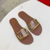 Designer Femmes Sandales V Signature Slide Sandale Sandales Transparentes Cuir De Vachette Grainé Chaussures Plates D'été Plage Casual Pantoufle Grande Taille EU42