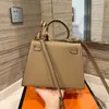 Linten dame bakken tassen luxe designer merk mode schouder winkelen handtassen kwaliteit dames kettingen telefoonzak portemonnee crossbody metallic groot