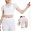 Mooie rug met borstkussen Mesh Tops Yoga Outfits Korte mouw Fake tweedelig sportbeha damesschokbestendig lopende vrije tijd shirt