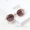 INS Mädchen Sonnenbrille Anti Ultraviolett Sommer Kinder Gradient Spiegel Strand Strand Sonnencreme Kinder Bögen quadratischen Rahmen Sonnenschirme Q6183