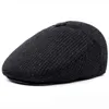 Berets Classic Man Cap Autumn Winter Hat With Ear Flap Starszy mężczyzna Tata Warm Sboy Ivy Flat Wool Blend Men Men Capberets Wend22