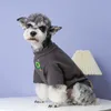 Designer Dog Apparel Roupas de gato Designers de cachorro LeAters letras letras cães roupas moletons com capuzes de casacos vestidos de cachorro 2205314d